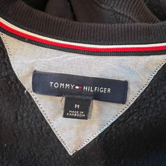 Tommy Hilfiger Embroidered Brand Spell Out Crewneck Sweater Size Medium - Picture 3 of 4